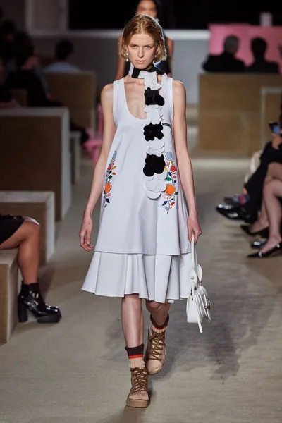 Look 45